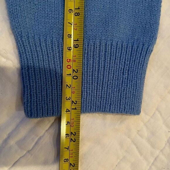 Damart Classic Cardigan Large Blue Acrylic sweater excellent pre owned condition - Picture 10 of 12